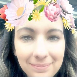 Meet your Posher, Cassandra